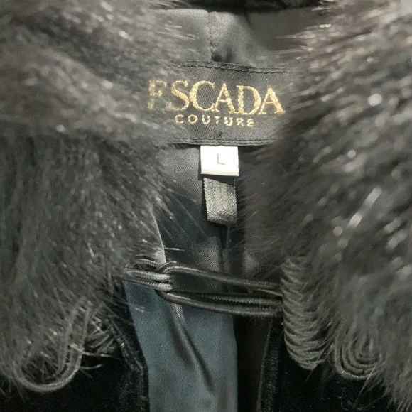 Escada black velvet long cape with bluefox fur hooded collar. Size large - Picture 2 of 7